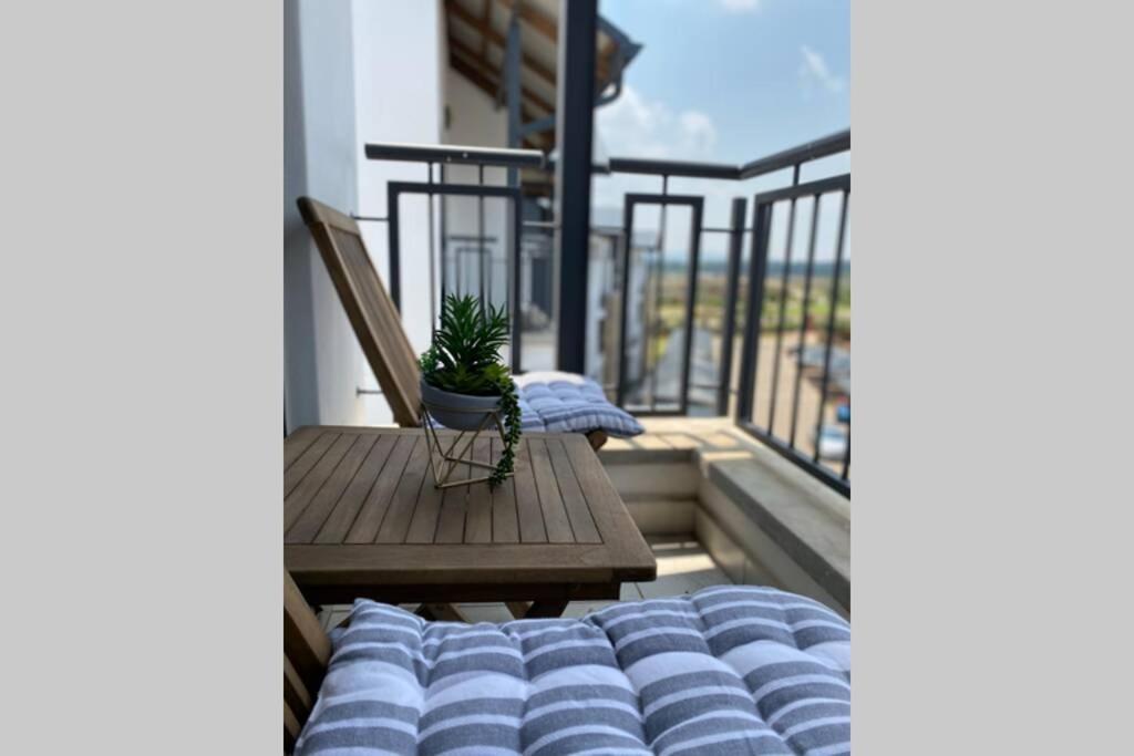Penthouse 172 At The Blyde Crystal Lagoon Apartamento Pretoria-Noord Exterior foto