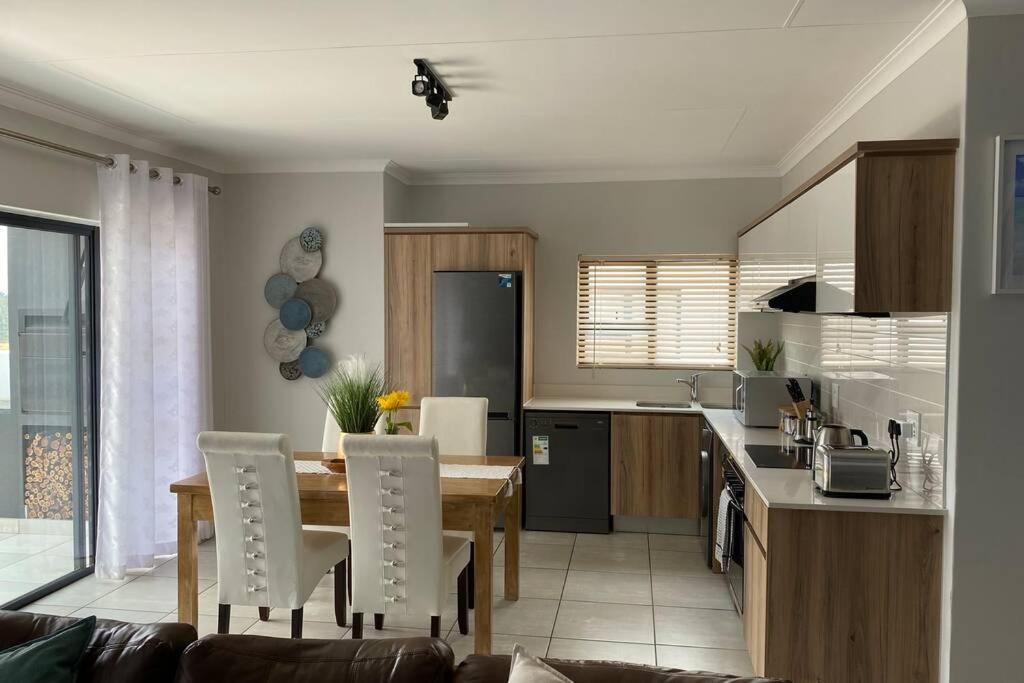 Penthouse 172 At The Blyde Crystal Lagoon Apartamento Pretoria-Noord Exterior foto